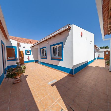 Hostel O Patio Pegões المظهر الخارجي الصورة